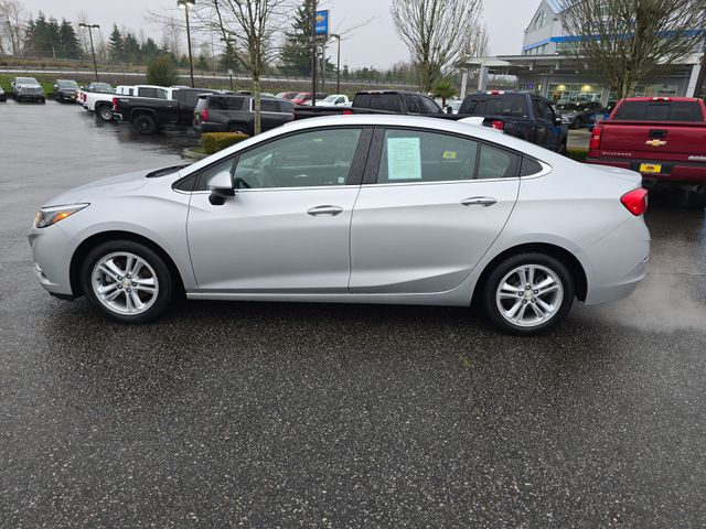 2018 Chevrolet Cruze LT photo 3