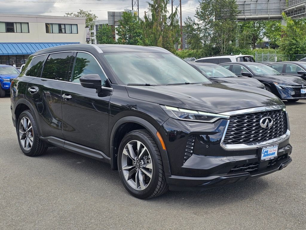 Used 2025 INFINITI QX60 Luxe SUV