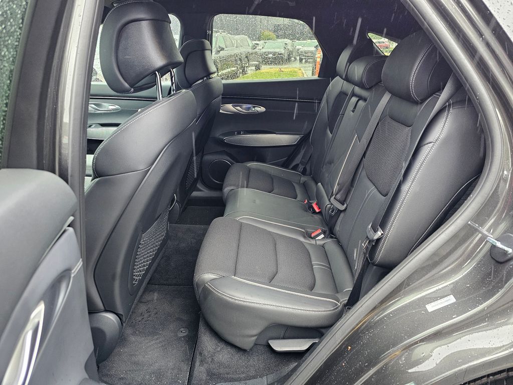 2025 GENESIS GV70 Sport - Photo 23