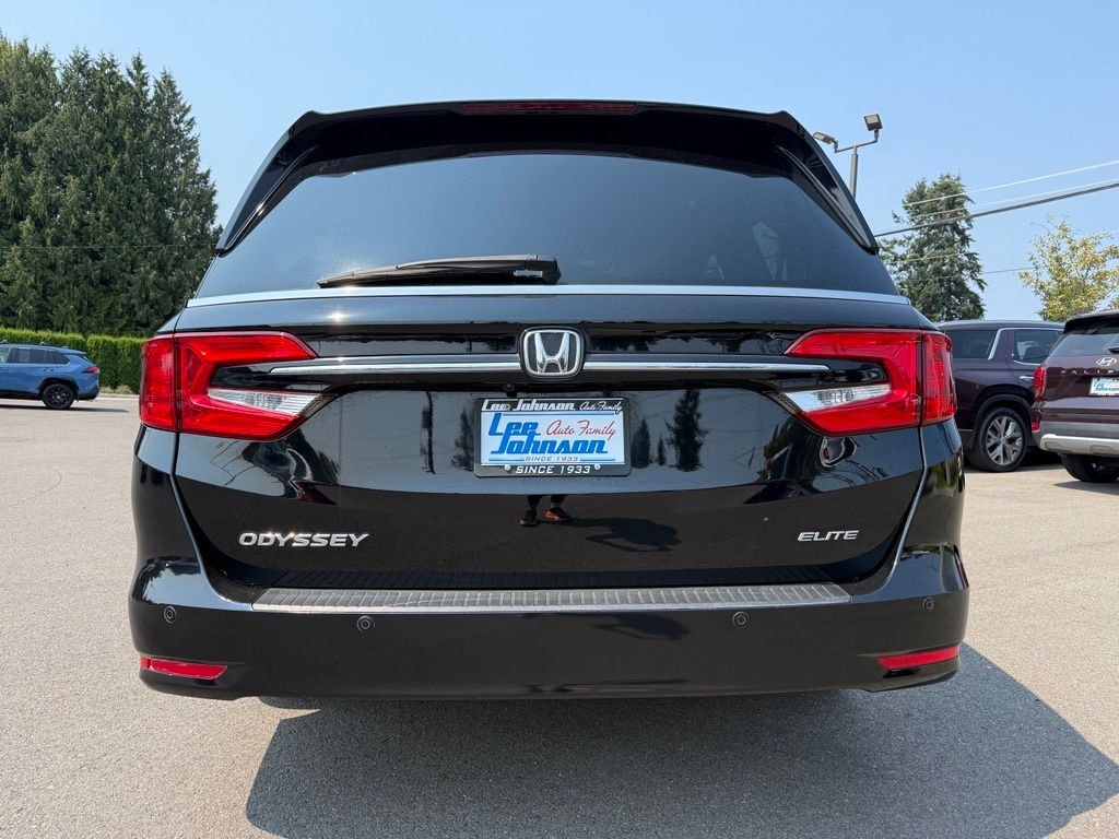 Used 2024 Honda Odyssey Elite Van