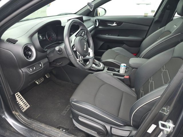 2024 Kia Forte GT-Line photo 3