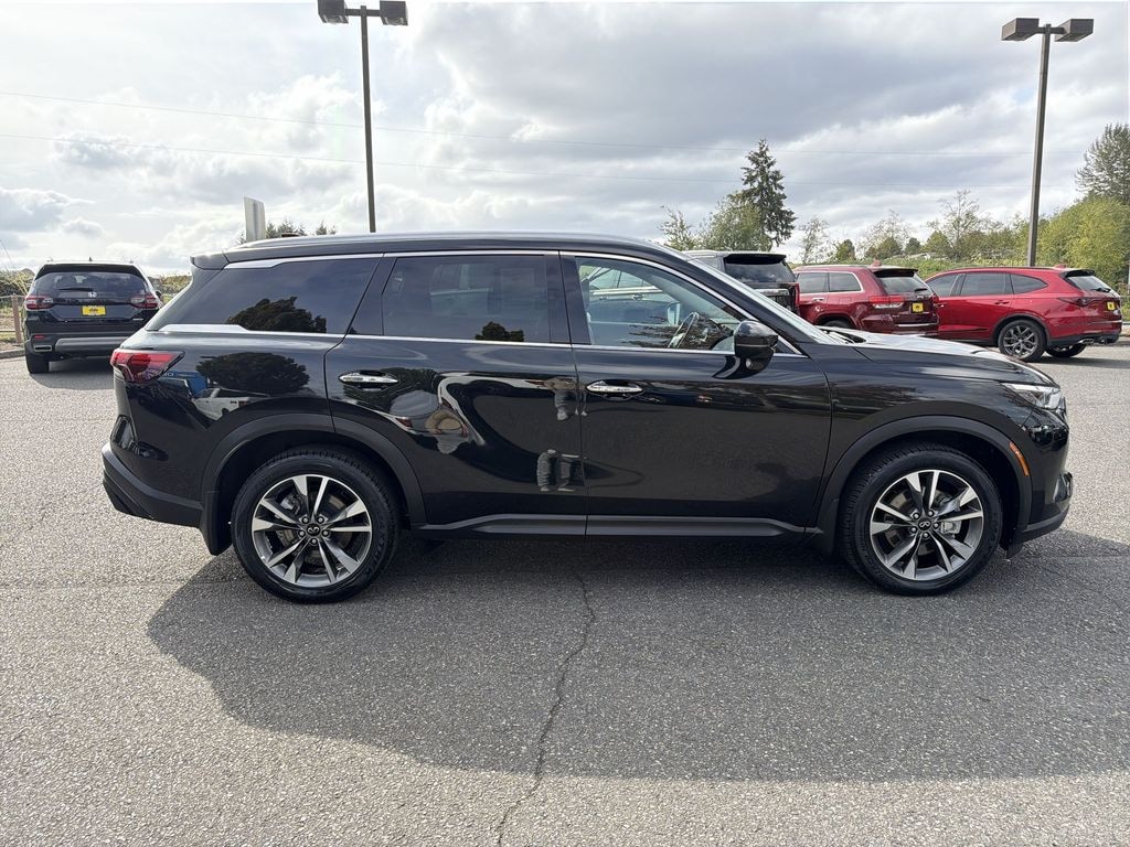Used 2025 INFINITI QX60 Luxe SUV
