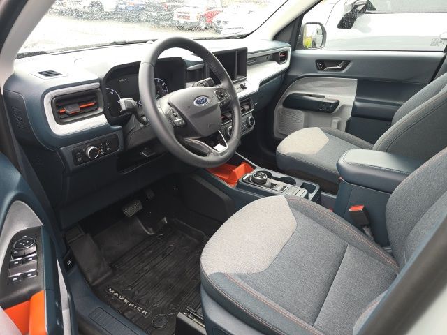 2024 Ford Maverick XLT photo 2