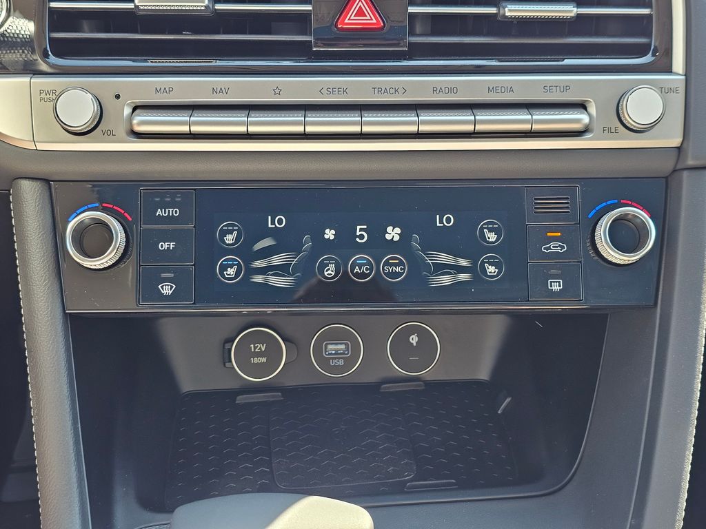 2026 GENESIS G70 Prestige - Photo 16