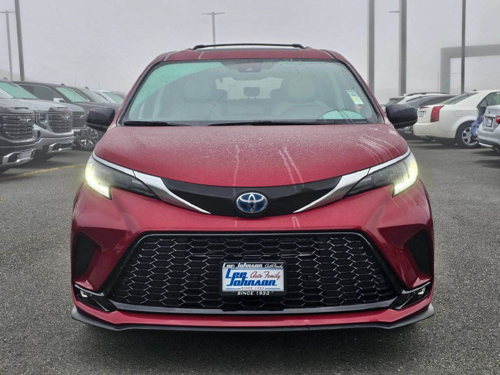 Used 2023 Toyota Sienna XLE Van Passenger Van