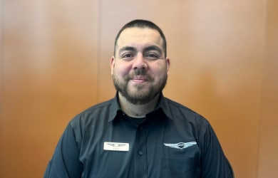 Staff member Eric Martinez │ Spanish from ID_b8ae1a4d63ff