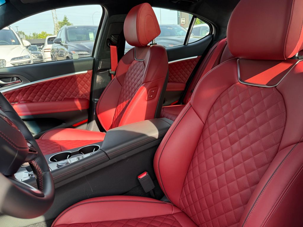 2025 GENESIS G70 Sport Advanced - Photo 10