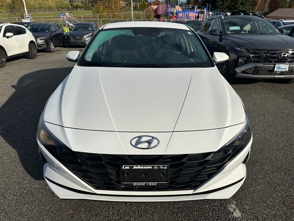 Used 2023 Hyundai Elantra HEV Blue Sedan