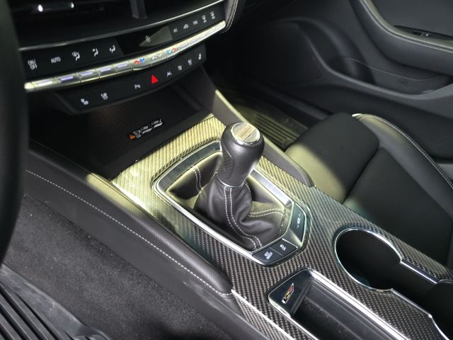 2024 Cadillac CT5 V photo 3