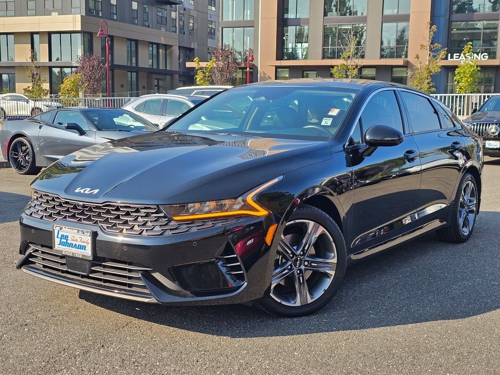 2022 Kia K5 EX's photo