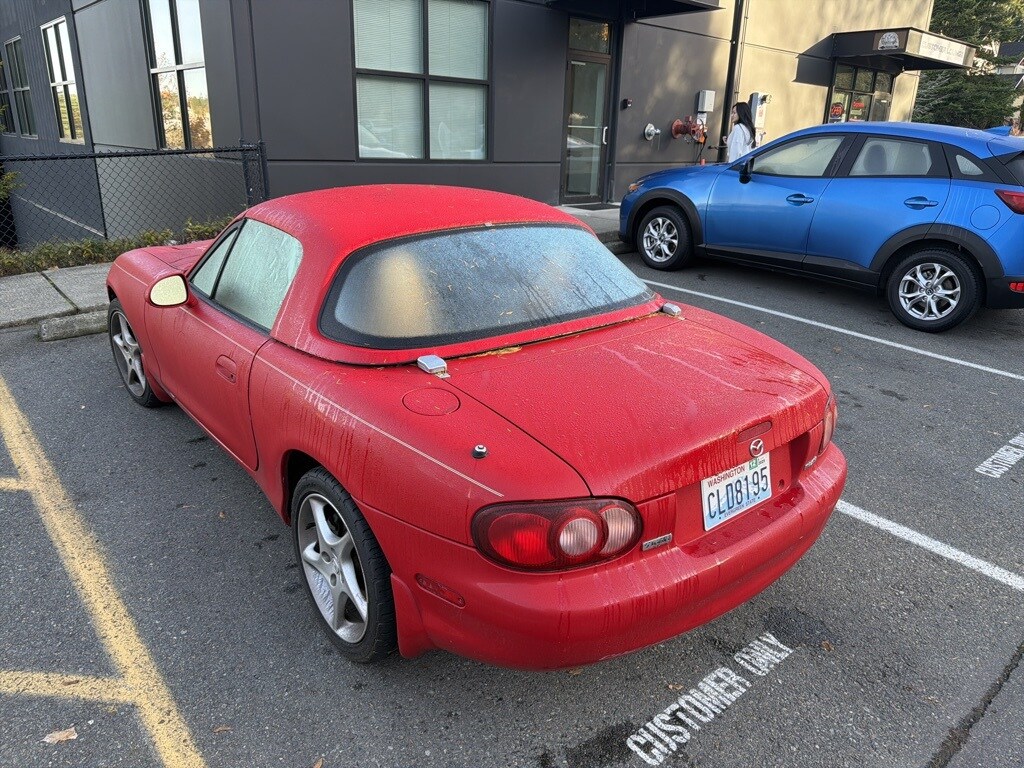 Used 2002 Mazda MX-5 Miata Base Convertible