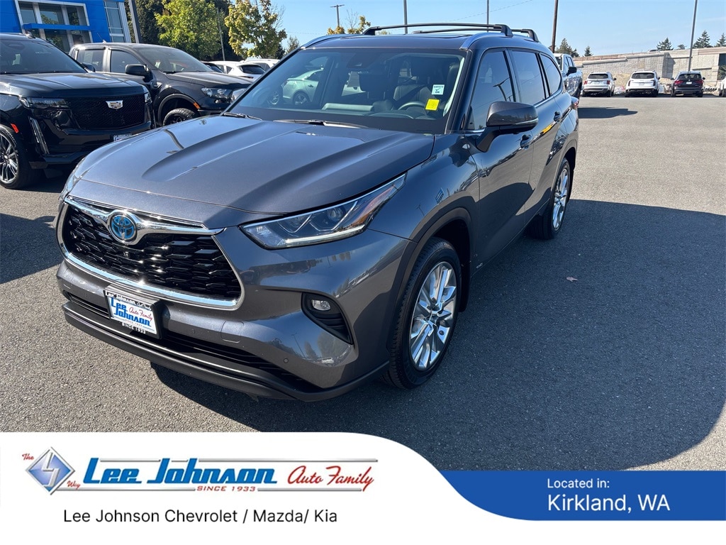 Used 2023 Toyota Highlander Hybrid Limited SUV