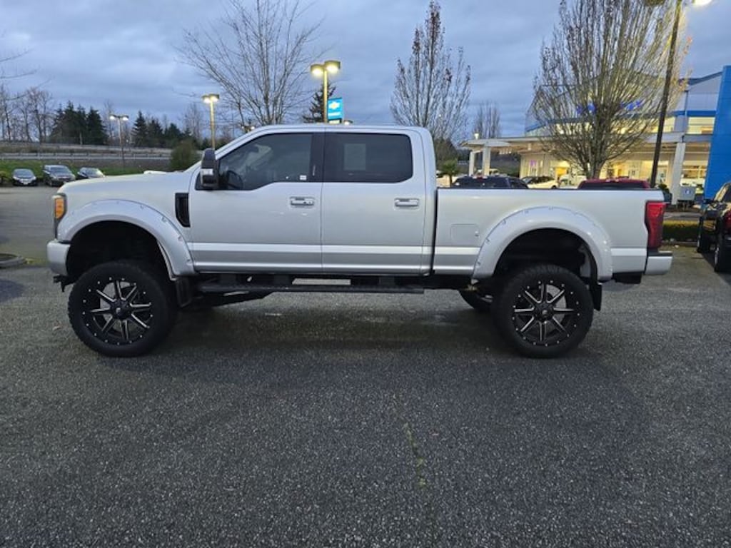 Used 2019 Ford F-250 Lariat Truck Crew Cab