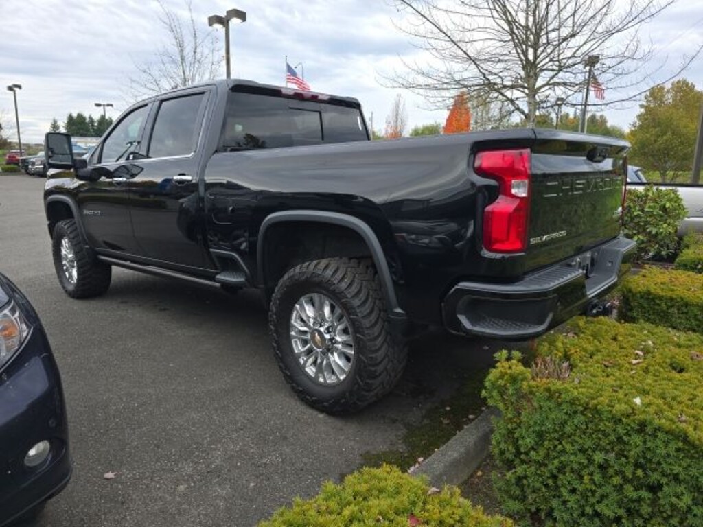 Used 2022 Chevrolet Silverado 3500 HD High Country Truck Crew Cab