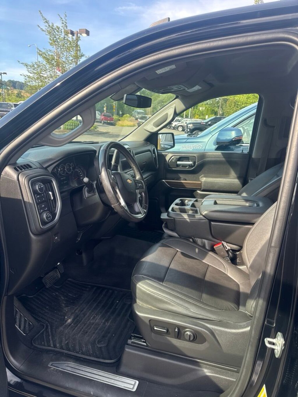 Used 2021 Chevrolet Silverado 1500 LT Truck Crew Cab