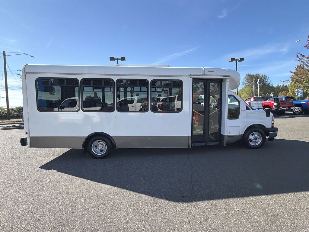 Used 2020 Chevrolet Express Cutaway 4500 4500 Series Truck