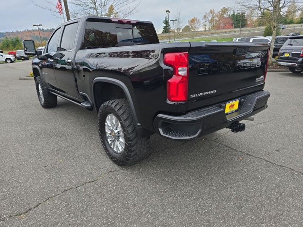 Used 2022 Chevrolet Silverado 3500 HD High Country Truck Crew Cab