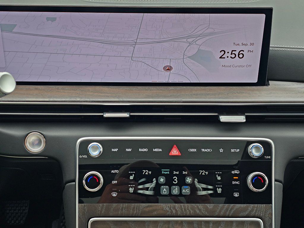 2026 GENESIS GV80 Prestige - Photo 13