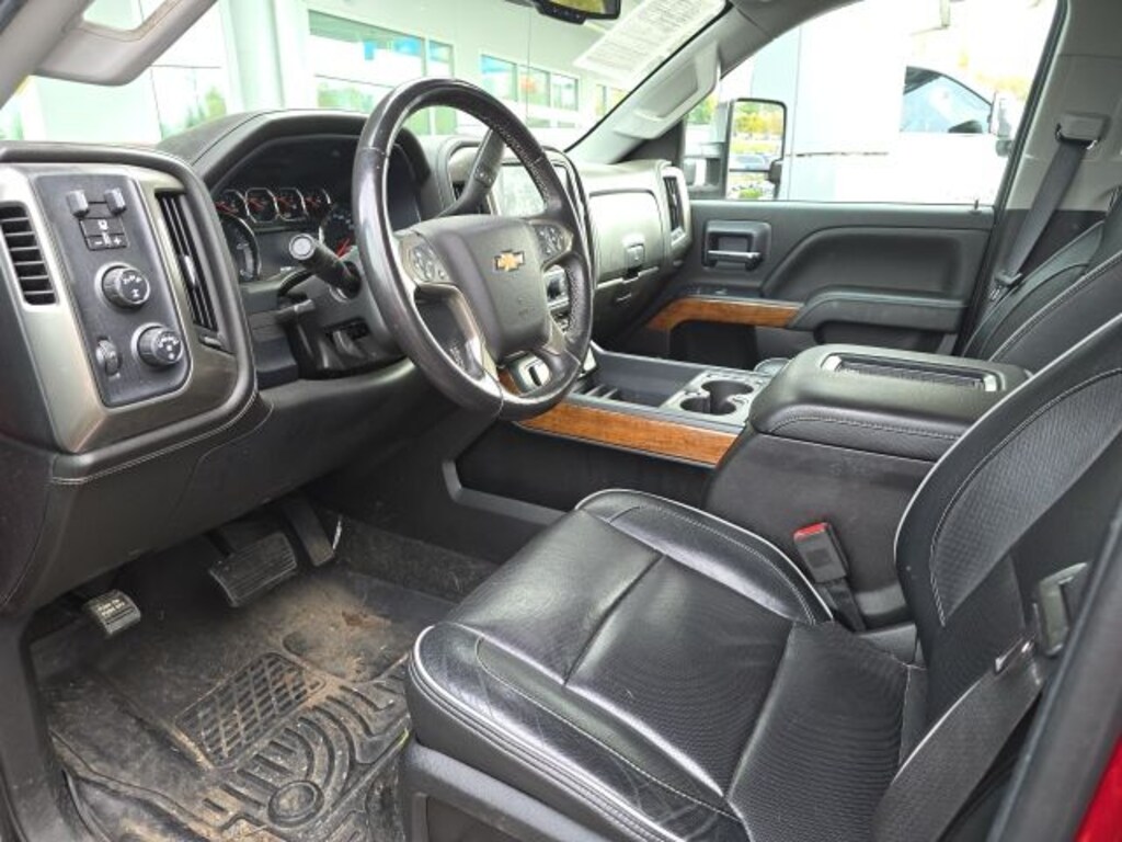 Used 2018 Chevrolet Silverado 2500HD High Country Truck Crew Cab