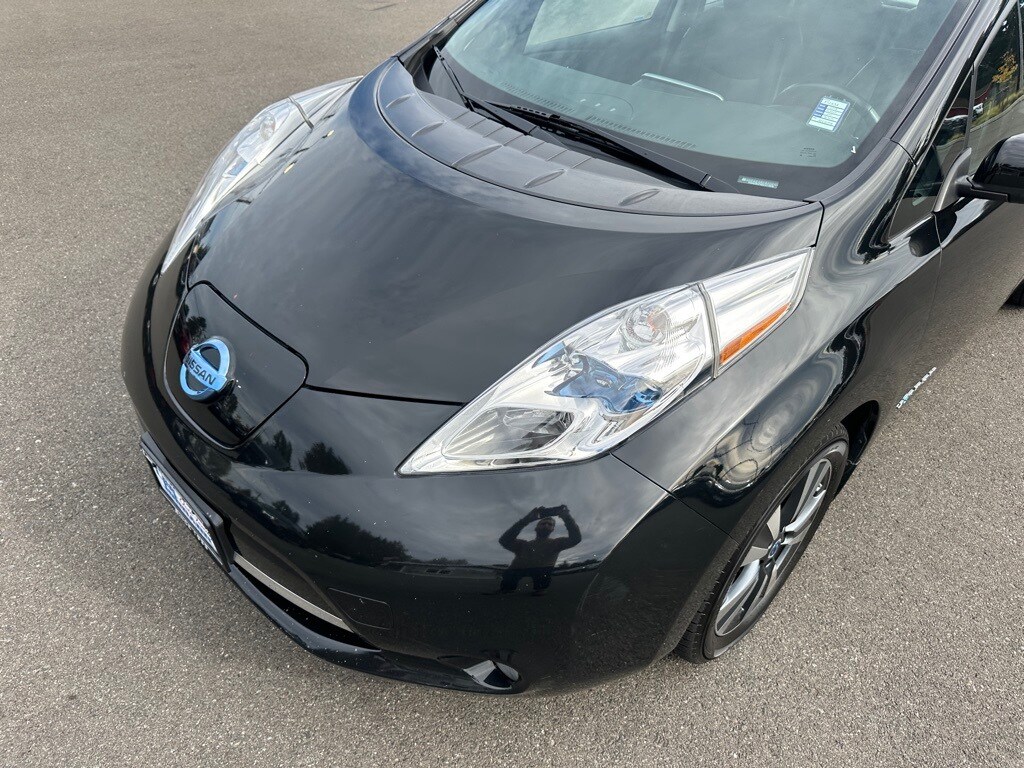 Used 2013 Nissan LEAF SL Hatchback
