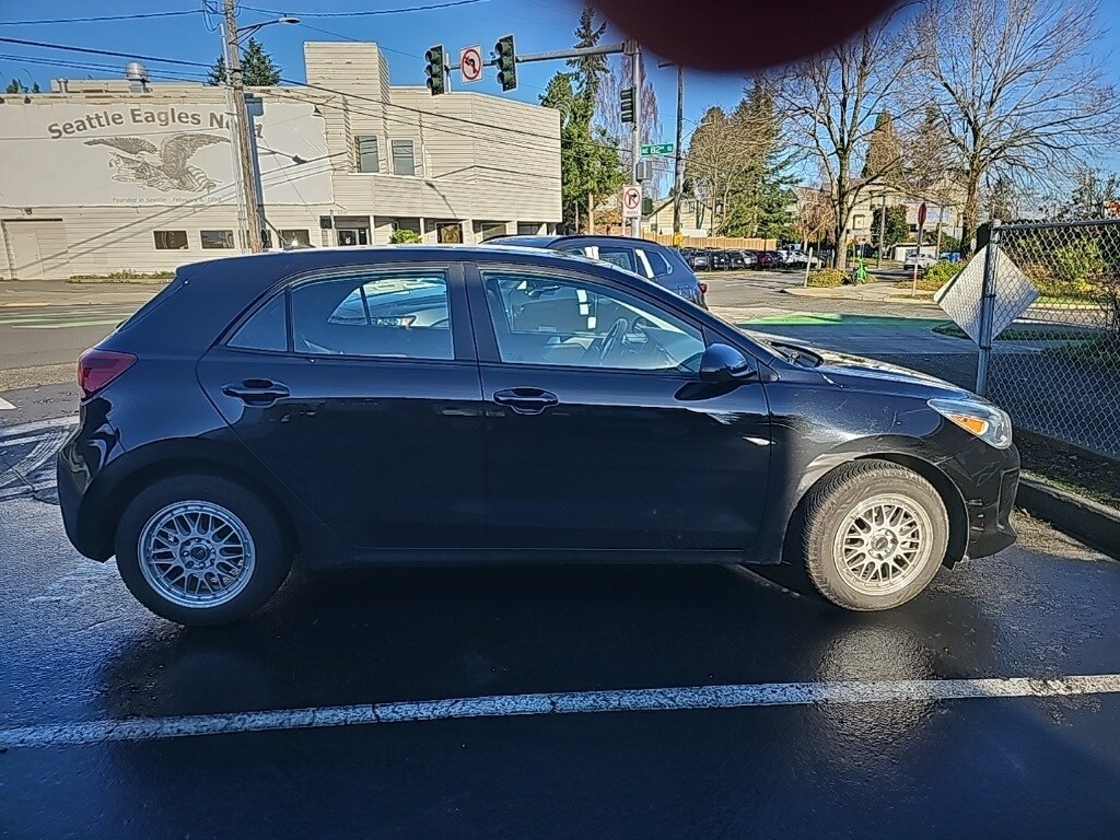 2019 Kia Rio S photo 3