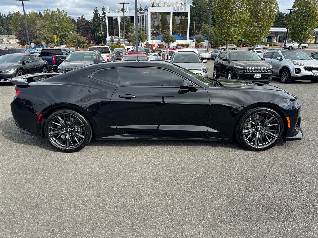 2017 Chevrolet Camaro ZL1 photo 4