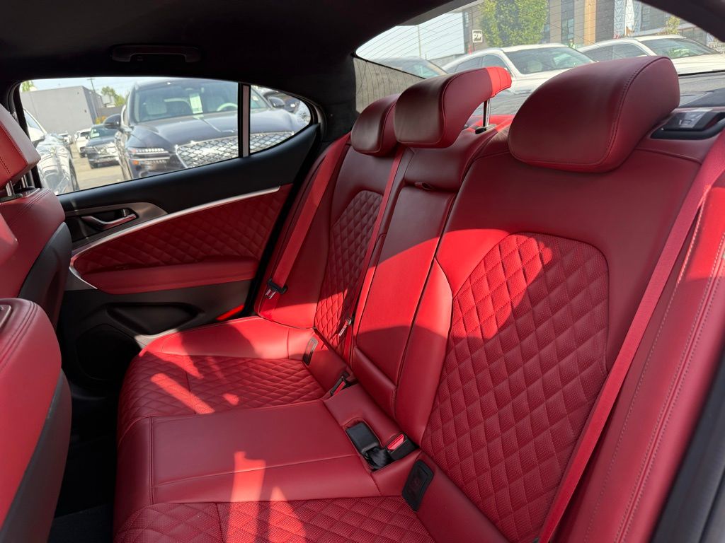 2025 GENESIS G70 Sport Advanced - Photo 13