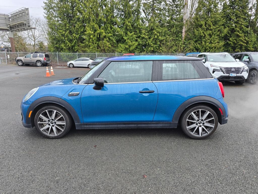 Used 2023 MINI Hardtop 2 Door Base Hatchback
