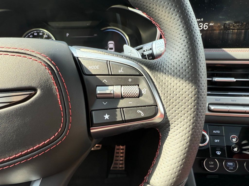 2025 GENESIS G70 Sport Advanced - Photo 24
