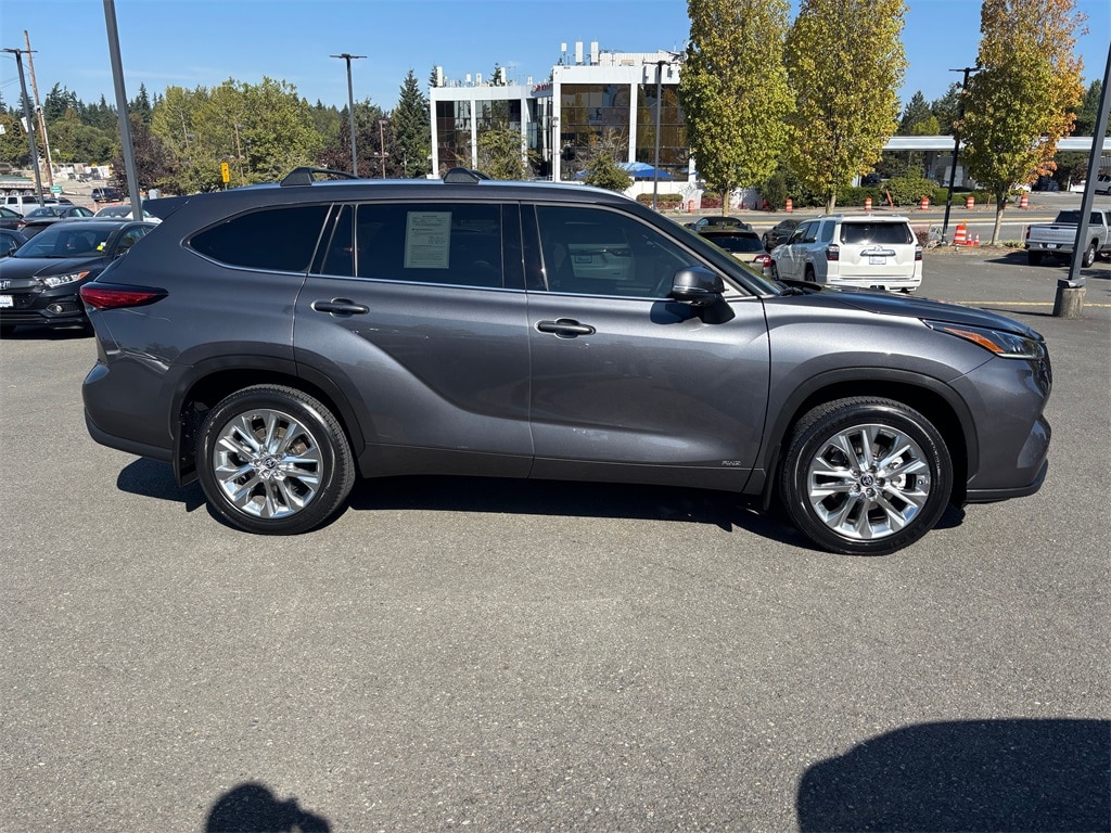Used 2023 Toyota Highlander Hybrid Limited SUV