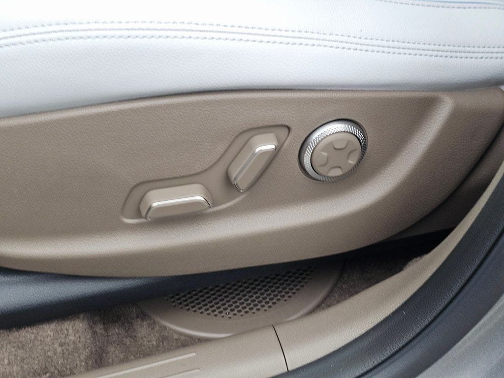 2026 GENESIS GV70 Advanced - Photo 33