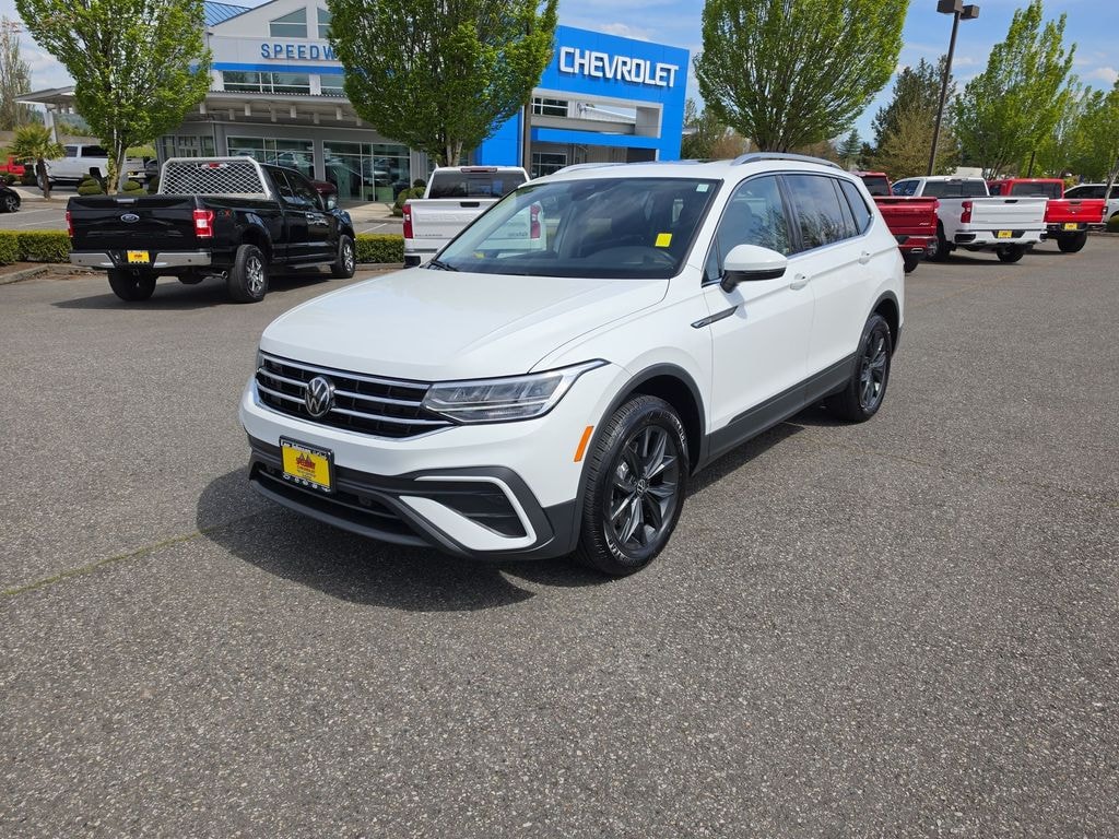 Used 2024 Volkswagen Tiguan 2.0T SE SUV