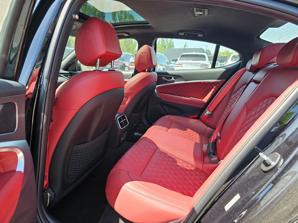 2025 GENESIS G70 Sport Advanced - Photo 18