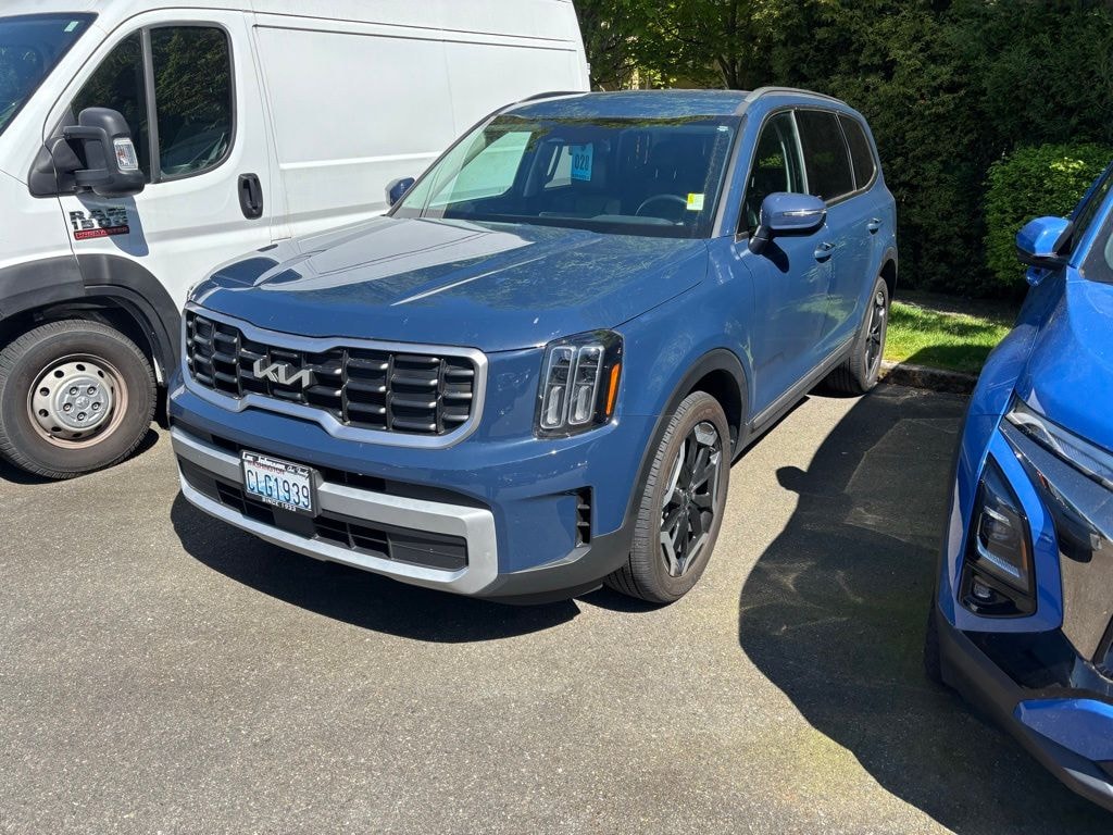 Used 2024 Kia Telluride S SUV