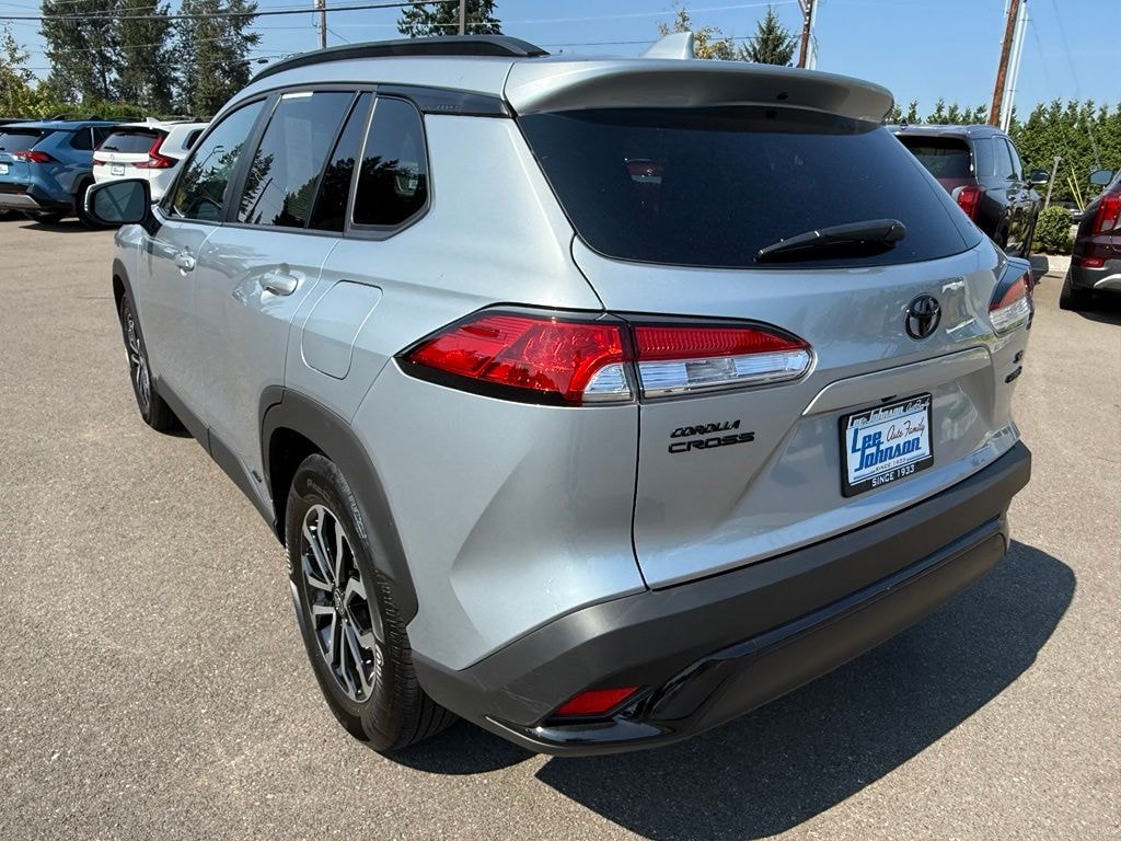Used 2023 Toyota Corolla Cross Hybrid Hybrid SE SUV