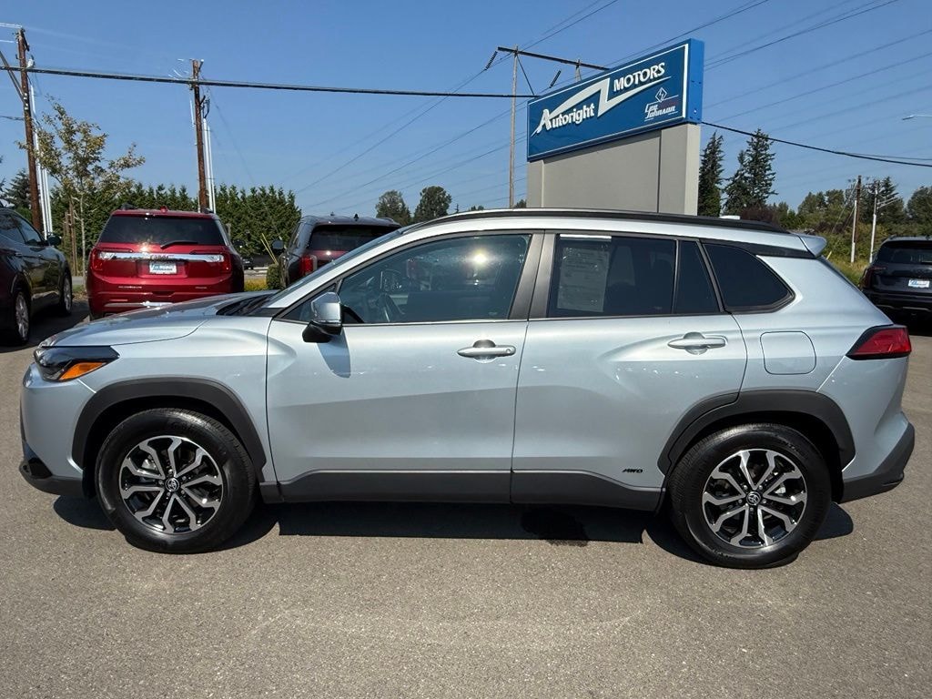 Used 2023 Toyota Corolla Cross Hybrid Hybrid SE SUV