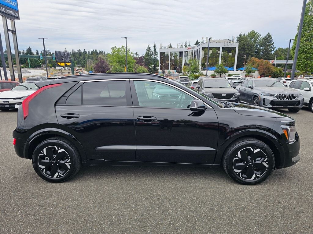 Used 2025 Kia Niro EV Wind SUV