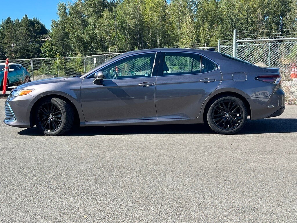 2022 Toyota Camry XLE photo 4