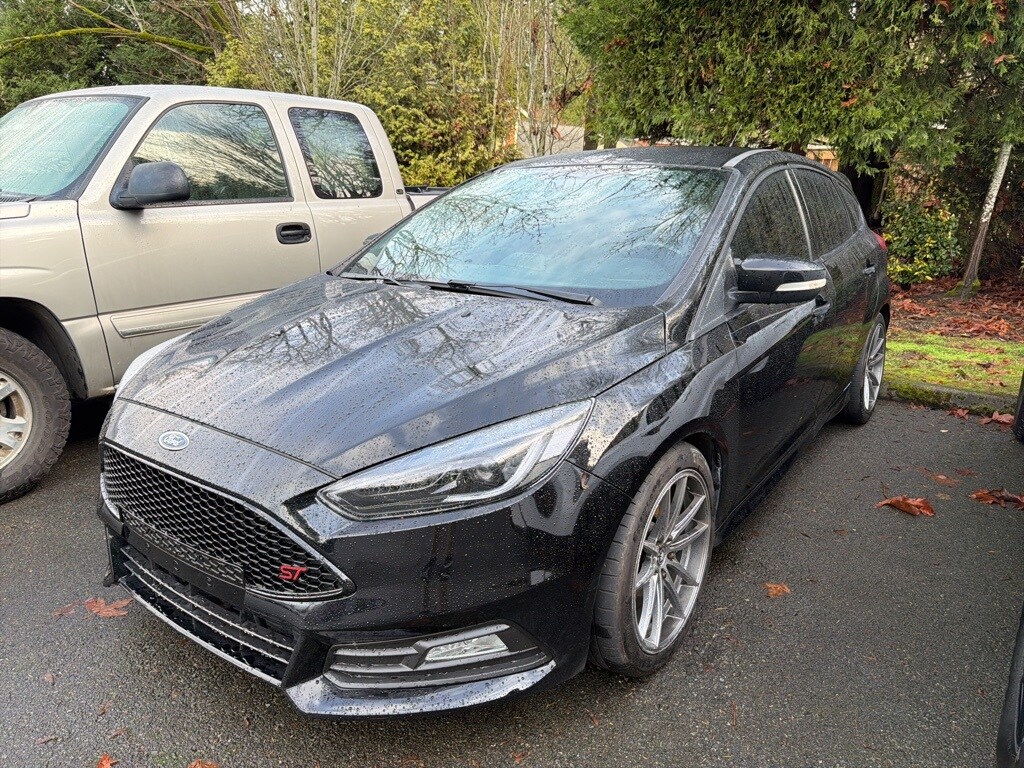 Used 2018 Ford Focus ST ST Hatchback