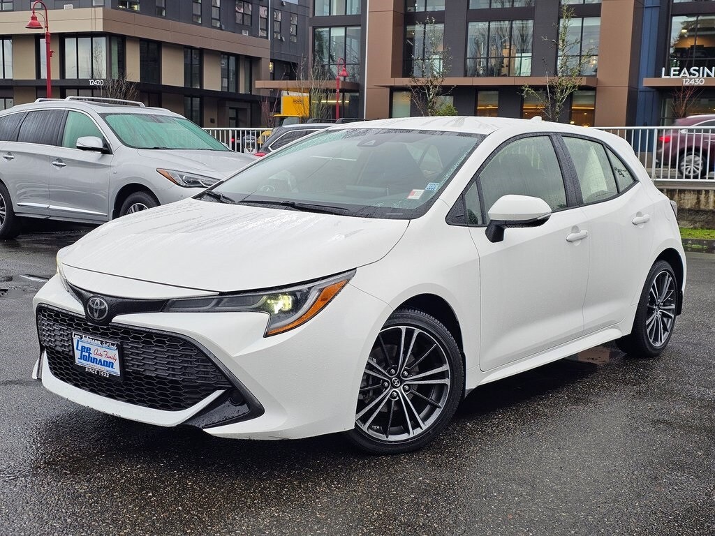 2021 Toyota Corolla Hatchback S's photo