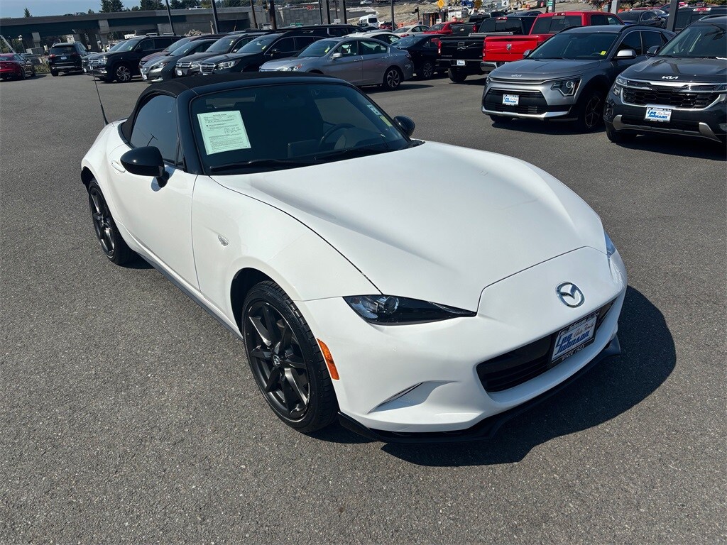 2016 Mazda MX-5 Miata Miata photo 3