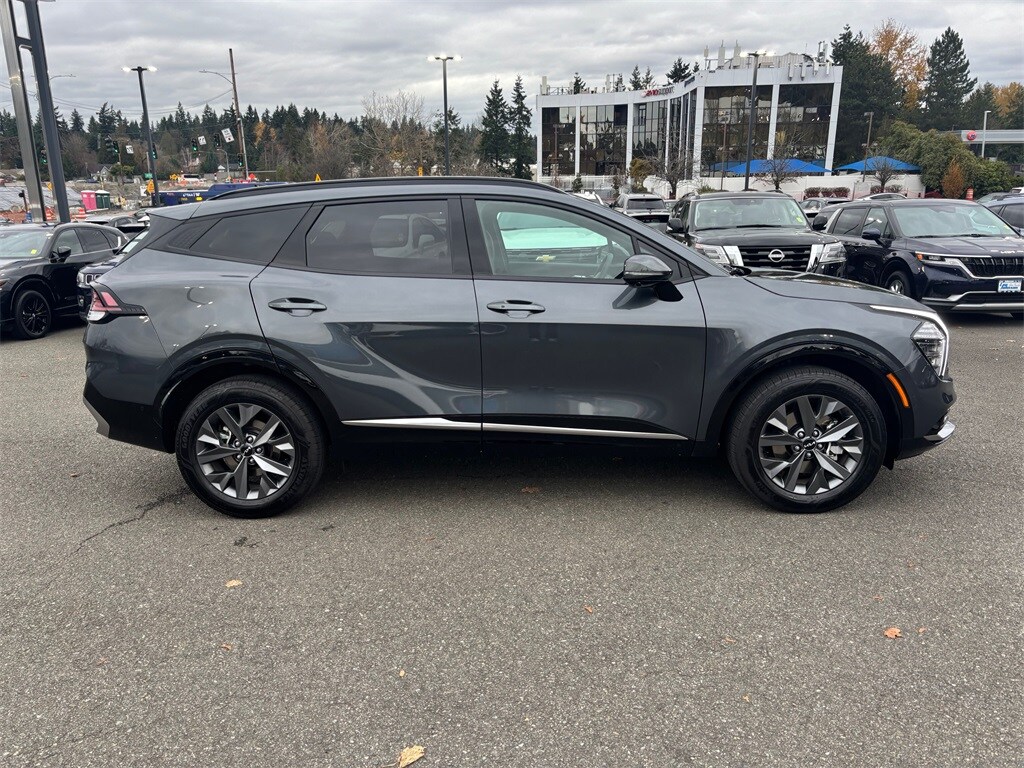 2025 Kia Sportage Hybrid photo 3