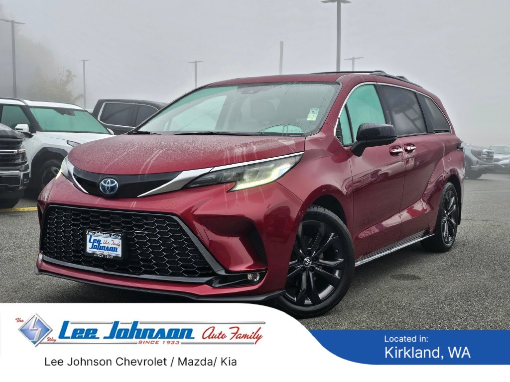 Used 2023 Toyota Sienna XLE Van Passenger Van