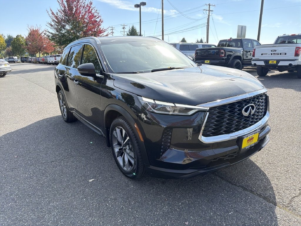 Used 2025 INFINITI QX60 Luxe SUV