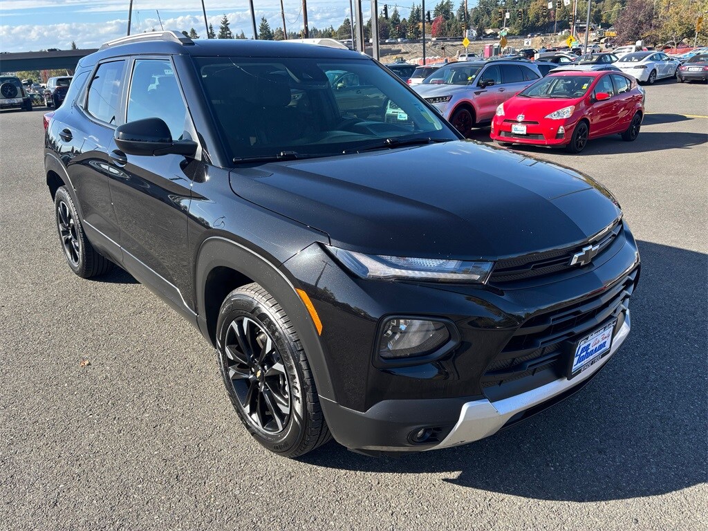 2021 Chevrolet Trailblazer LT photo 3