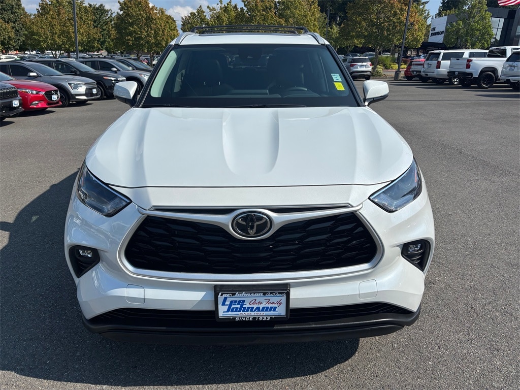 Used 2022 Toyota Highlander XLE SUV