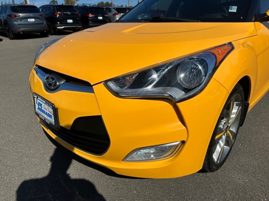 Used 2016 Hyundai Veloster Base Hatchback