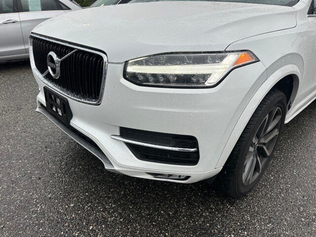 2018 Volvo XC90 T6 AWD Momentum photo 3