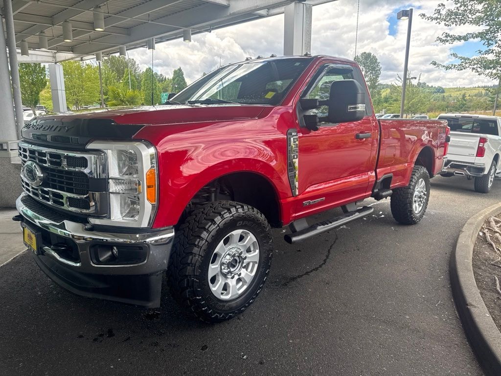 Used 2023 Ford F-350SD XLT Truck