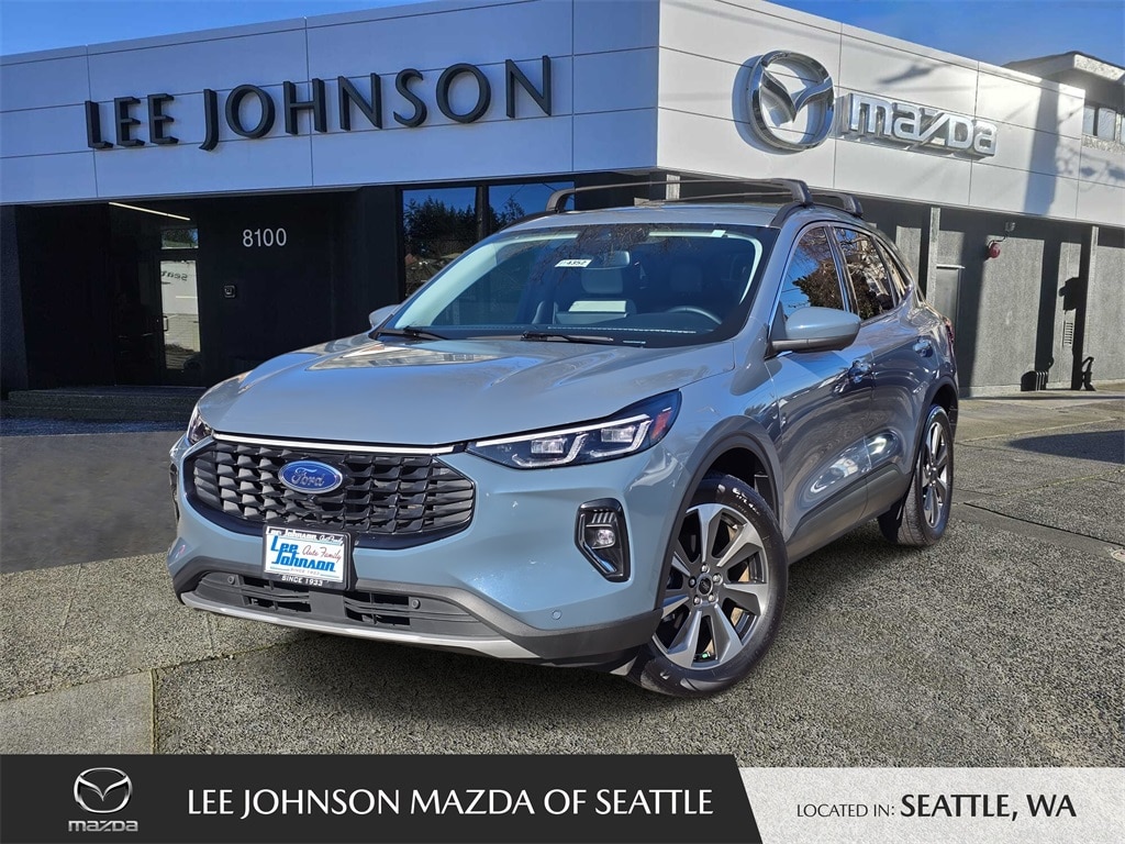 Used 2023 Ford Escape Hybrid Platinum SUV